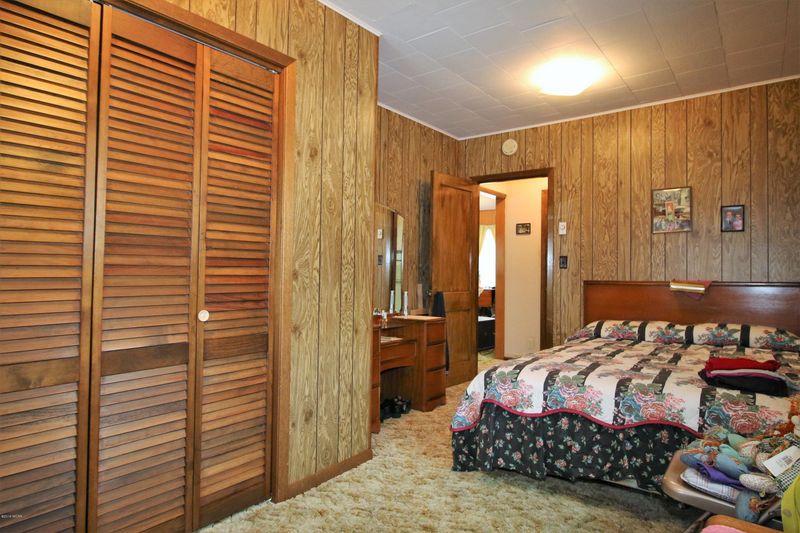 19391 Hwy 9 NE, New London, MN 56273