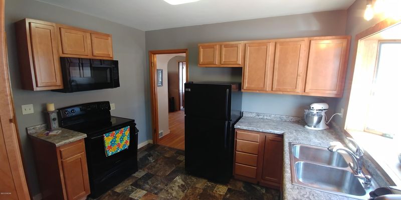 836 Bell Ave, Westbrook, MN 56183