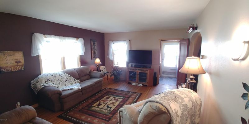 836 Bell Ave, Westbrook, MN 56183