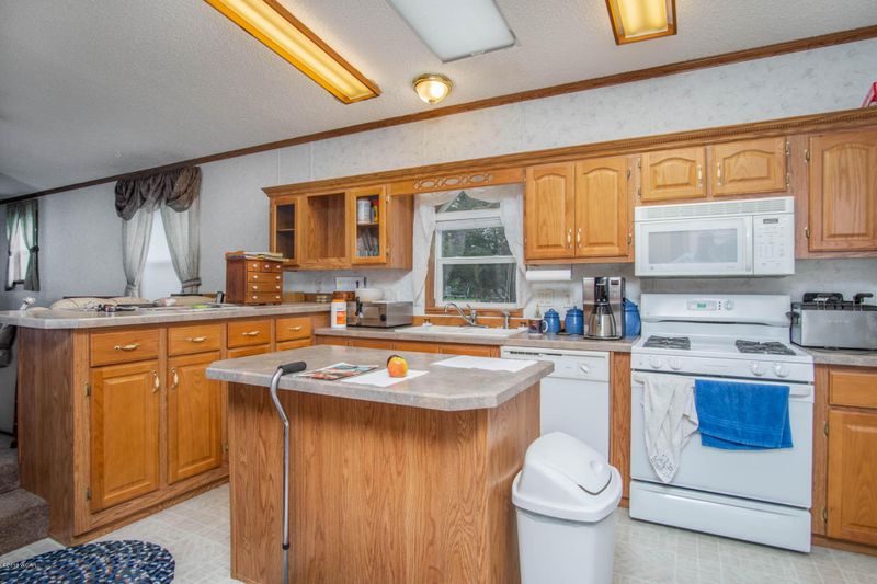 15964 231st Ave NE, Hawick, MN 56273