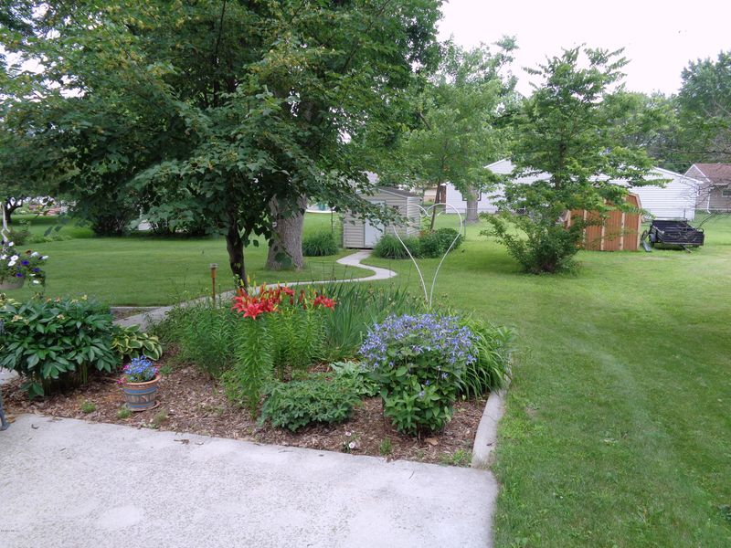 706 S 11th St, Montevideo, MN 56265