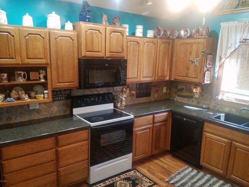 8351 135th Ave SW, Raymond, MN 56282