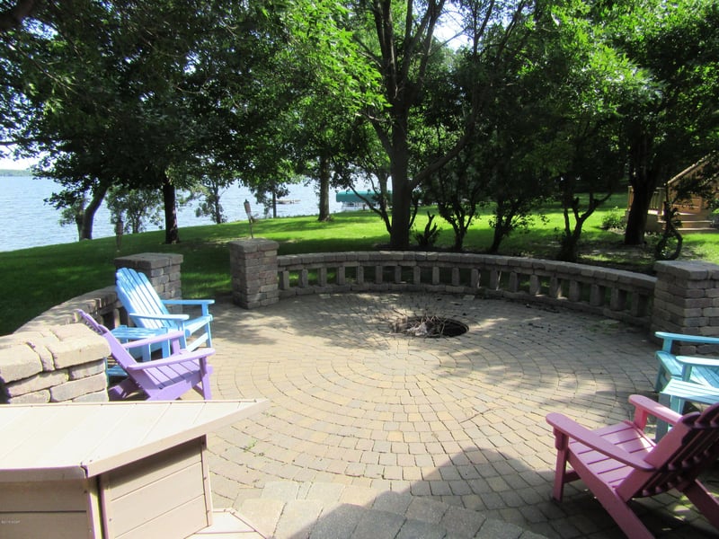 62 Pioneer Trl, Garvin, MN 56132