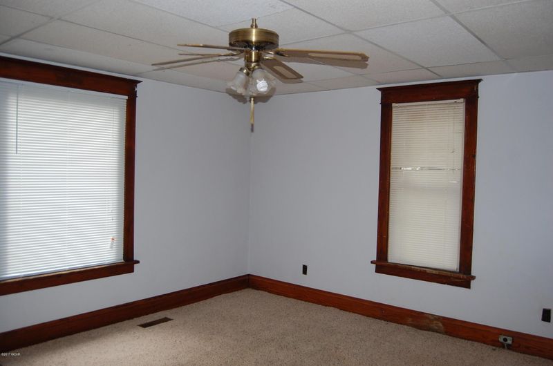 157 3rd Ave, Round Lake, MN 56167