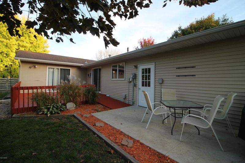 1101 Irene Ave SE, Willmar, MN 56201