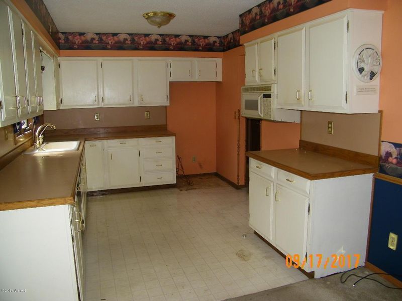 930 Spruce St, Fairmont, MN 56031