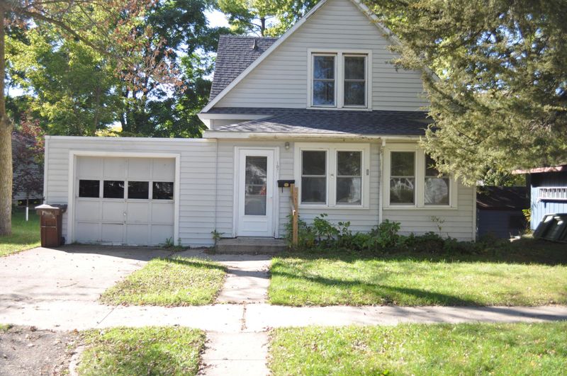 107 S 11th St, Montevideo, MN 56265