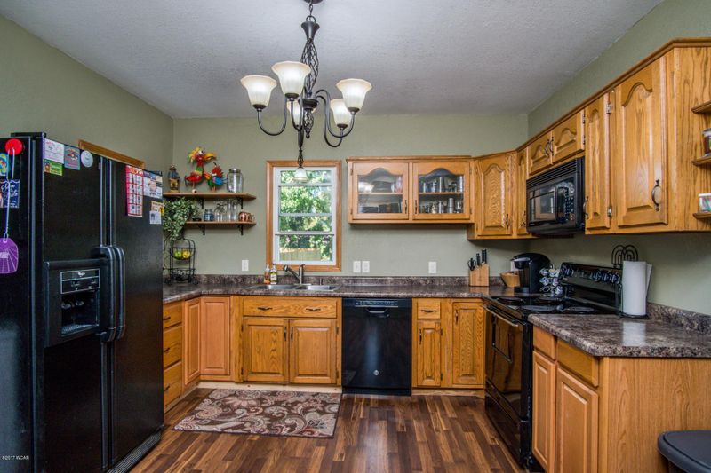 146 3rd Ave, Spicer, MN 56288