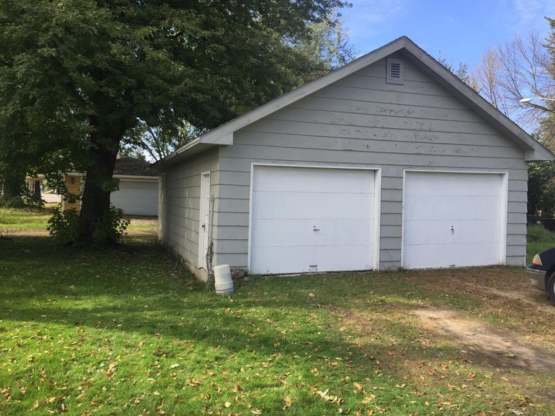 920 6th St SW, Willmar, MN 56201