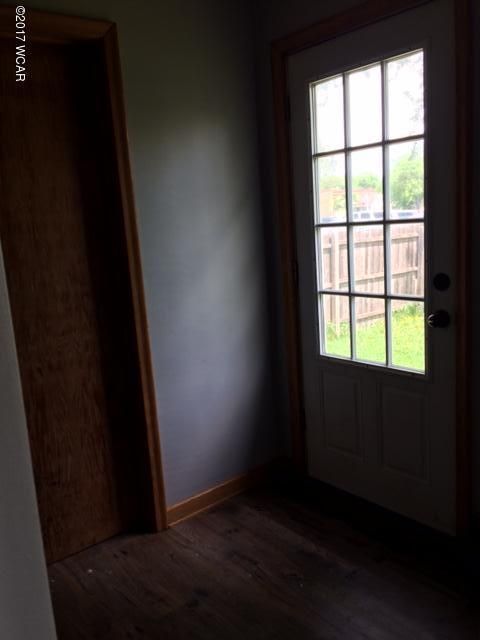 1365 7th Ave, Windom, MN 56101