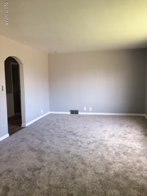 1365 7th Ave, Windom, MN 56101