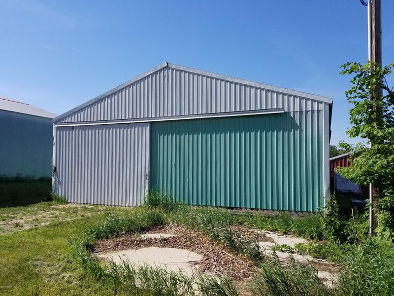 2401 270th Ave NE, Belgrade, MN 56312