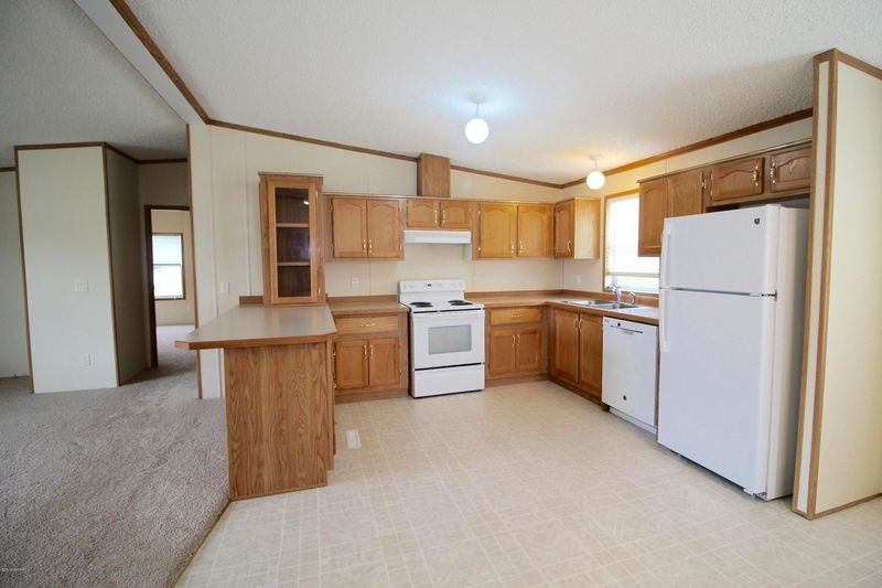 949 Mcdermott Ave S, Kandiyohi, MN 56251