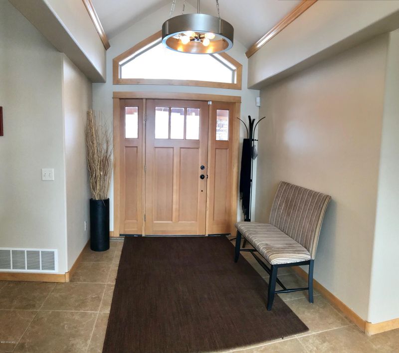 3903 60 Ave NE, Willmar, MN 56201