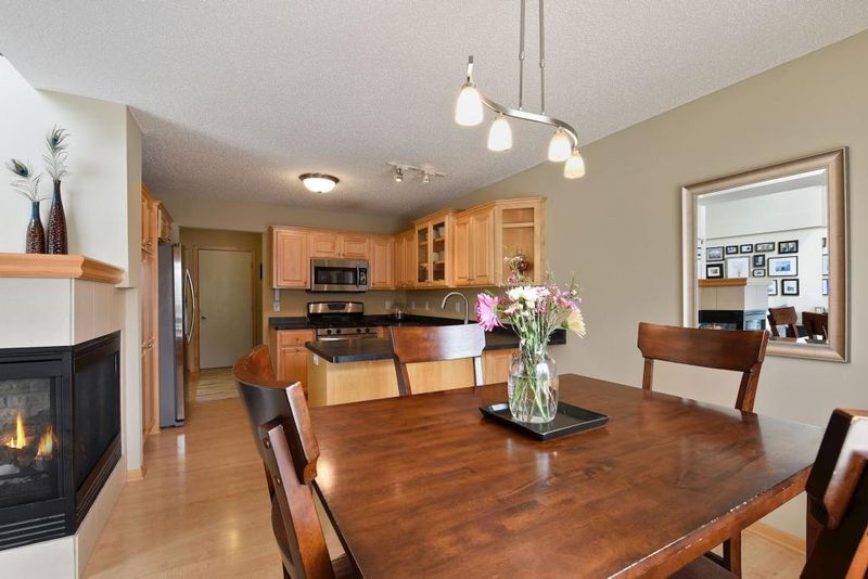 2216 Liberty Ln, Eagan, MN 55122