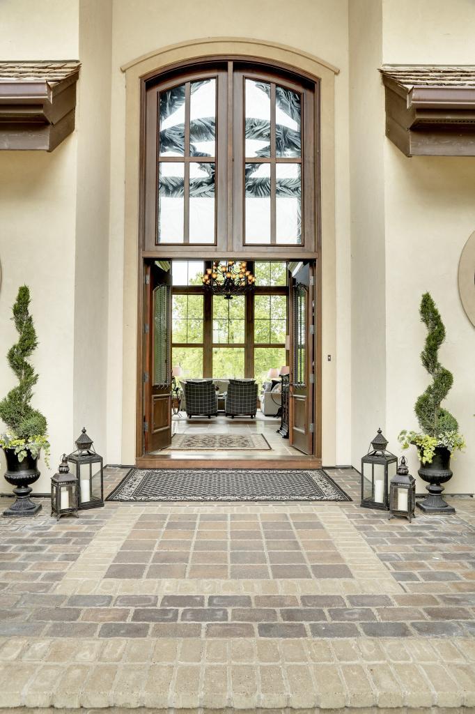 18704 Melrose Chase, Eden Prairie, MN 55347