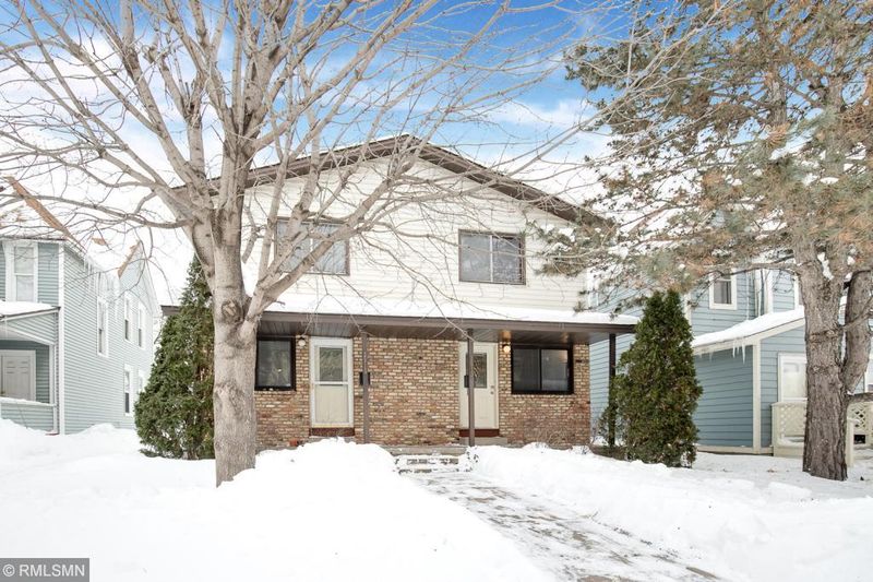 2913 Grand St NE, Minneapolis, MN 55418