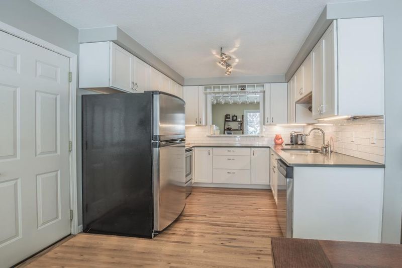 3148 Independence Ave N, Crystal, MN 55427