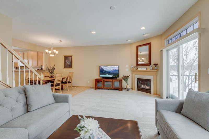 1708 Riverside Dr, Shakopee, MN 55379