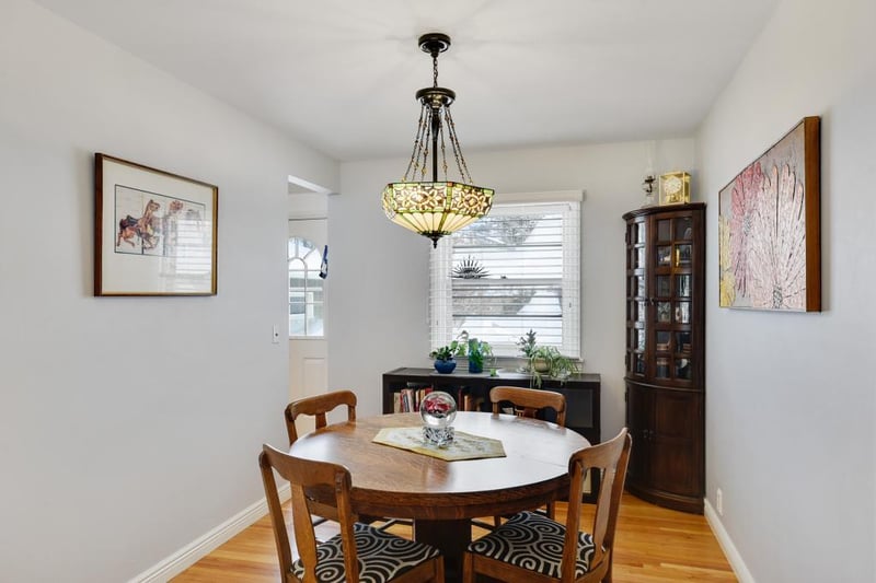 3623 Leroy St, Deephaven, MN 55391