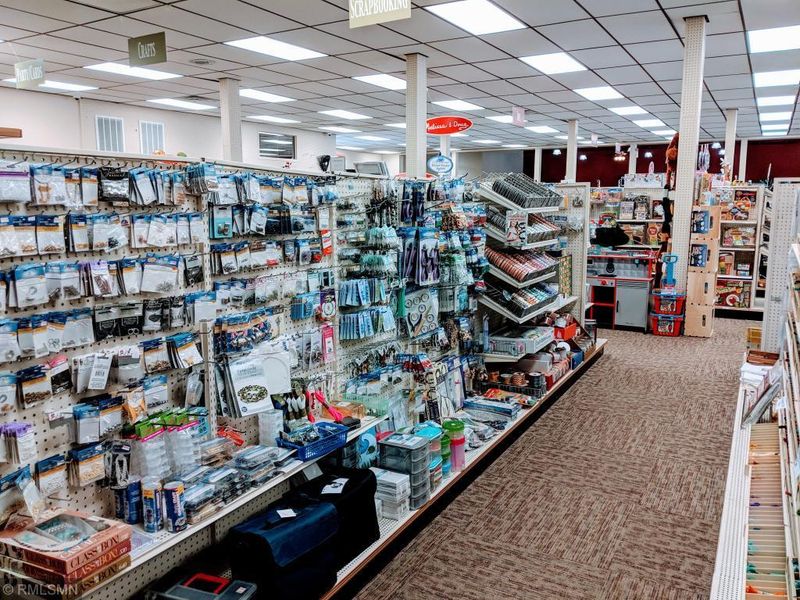 413 Commercial Ave N, Sandstone, MN 55072