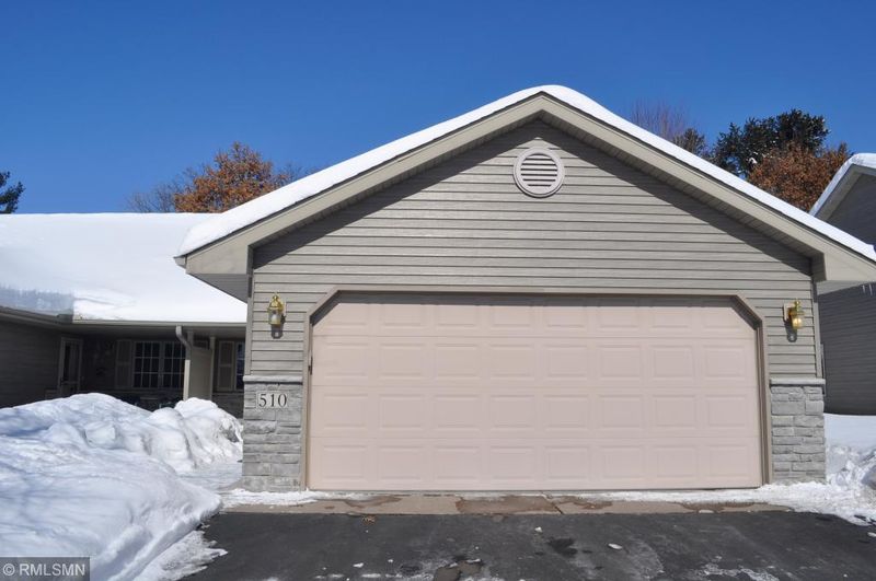 510 Cedar Ct, Taylors Falls, MN 55084