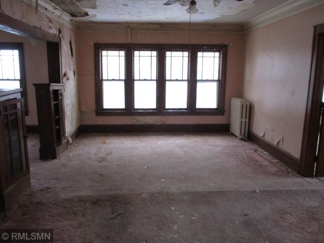 1924 Thomas Ave N, Minneapolis, MN 55411