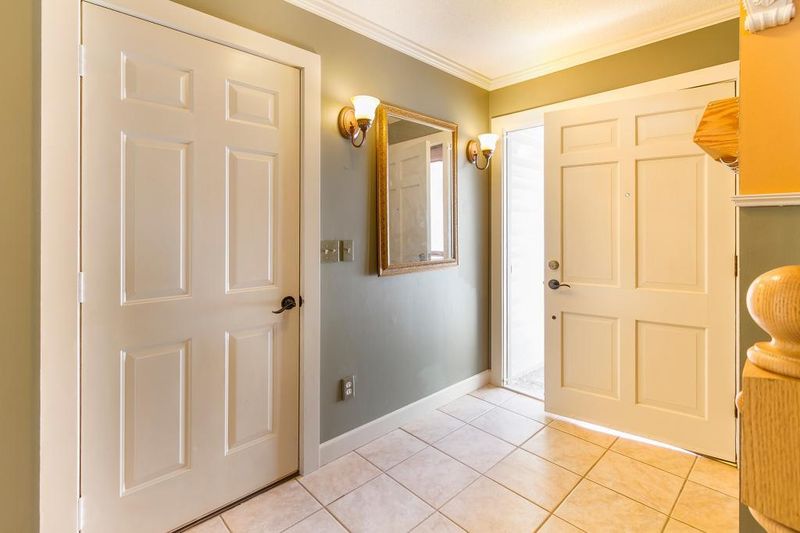 13900 Exley Ct, Apple Valley, MN 55124