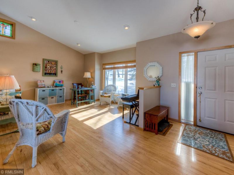 3721 Culver Trl, Faribault, MN 55021