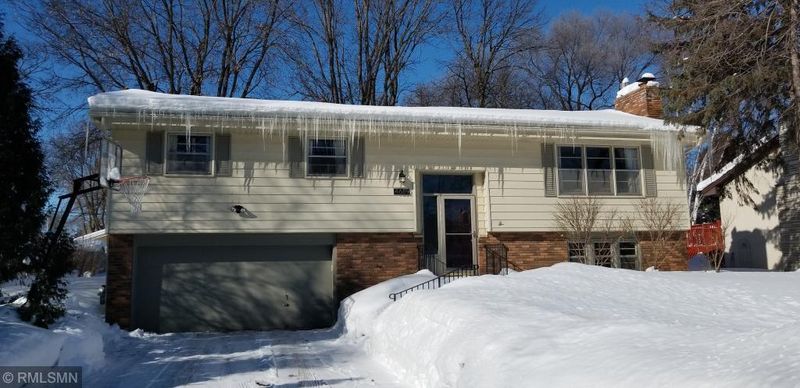 4689 Gettysburg Ave N, New Hope, MN 55428