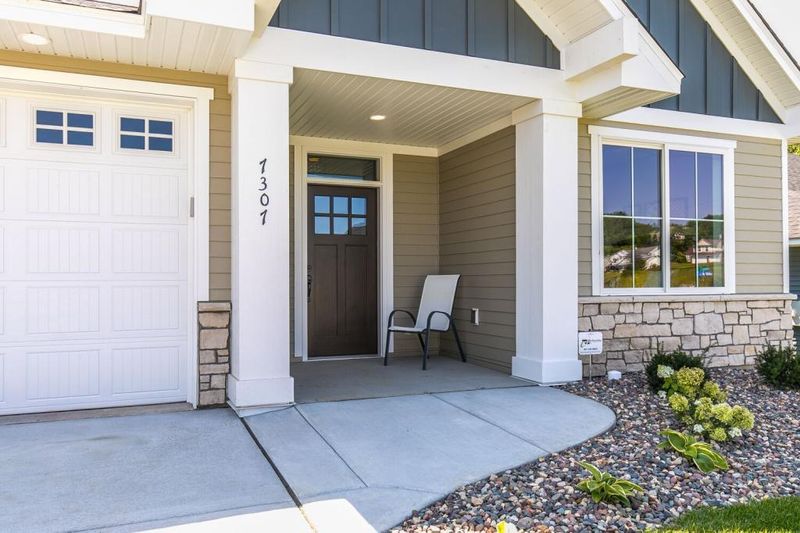 7307 Harkness Way, Cottage Grove, MN 55016