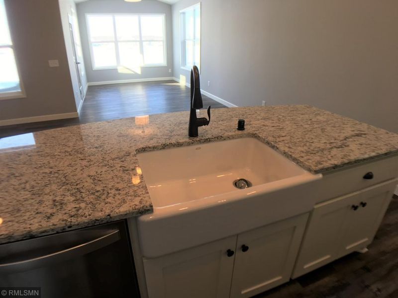 19042 Edison St NW, Elk River, MN 55330