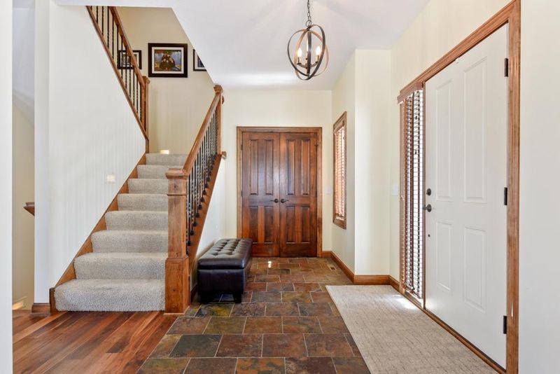 751 Boulder Dr, Orono, MN 55356