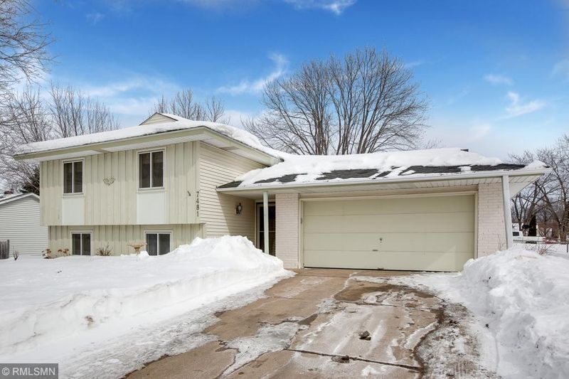 7481 Ideal Ave S, Cottage Grove, MN 55016