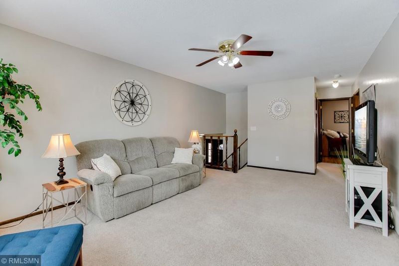 7481 Ideal Ave S, Cottage Grove, MN 55016