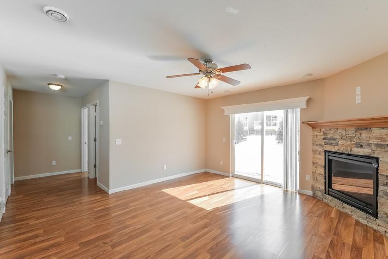 4204 Rymark Ct, Shakopee, MN 55379