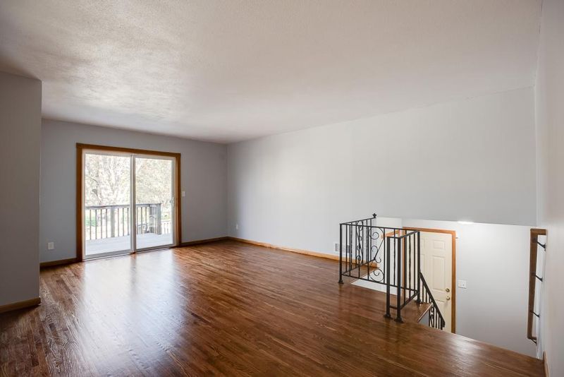 3439 Mcknight Rd N, White Bear Lake, MN 55110