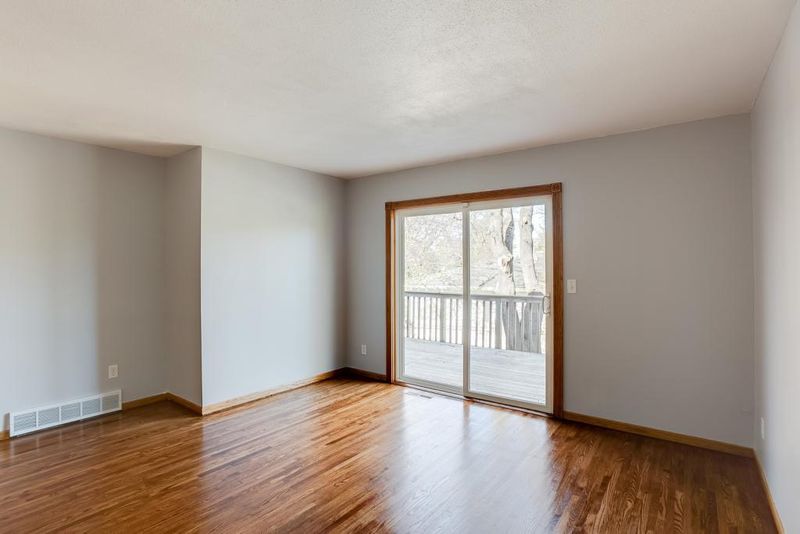 3439 Mcknight Rd N, White Bear Lake, MN 55110