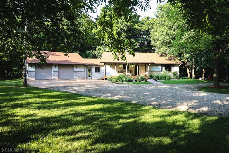 23497 315th Ave, Henderson, MN 56044