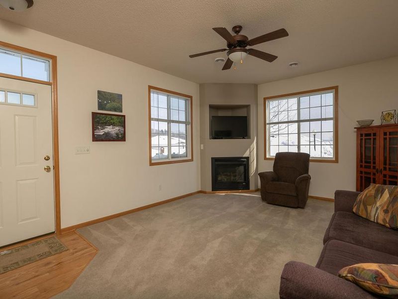 5940 Sandcherry Pl NW, Rochester, MN 55901