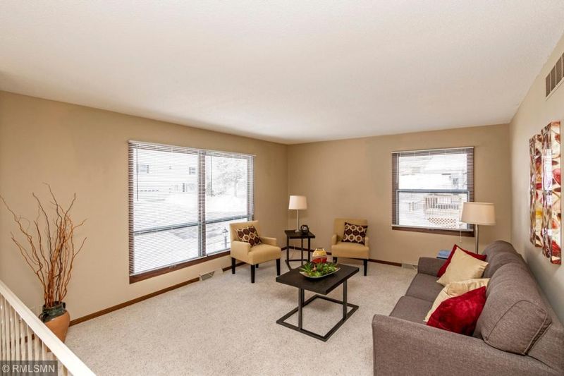 1624 5th Ave NE, Rochester, MN 55906