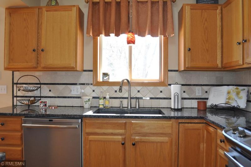 3926 Strathmore Ln SE, Rochester, MN 55904