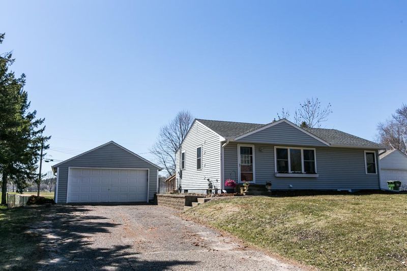 434 County Road J W, Shoreview, MN 55126