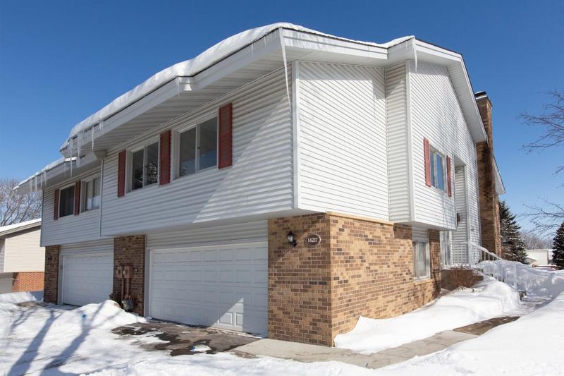 14217 E 143rd Ct, Burnsville, MN 55337