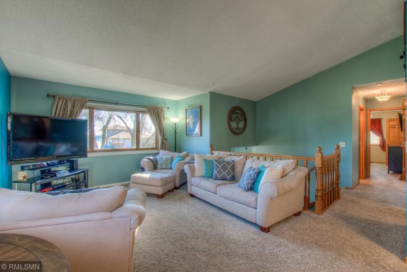 29540 Neal Ave, Lindstrom, MN 55045