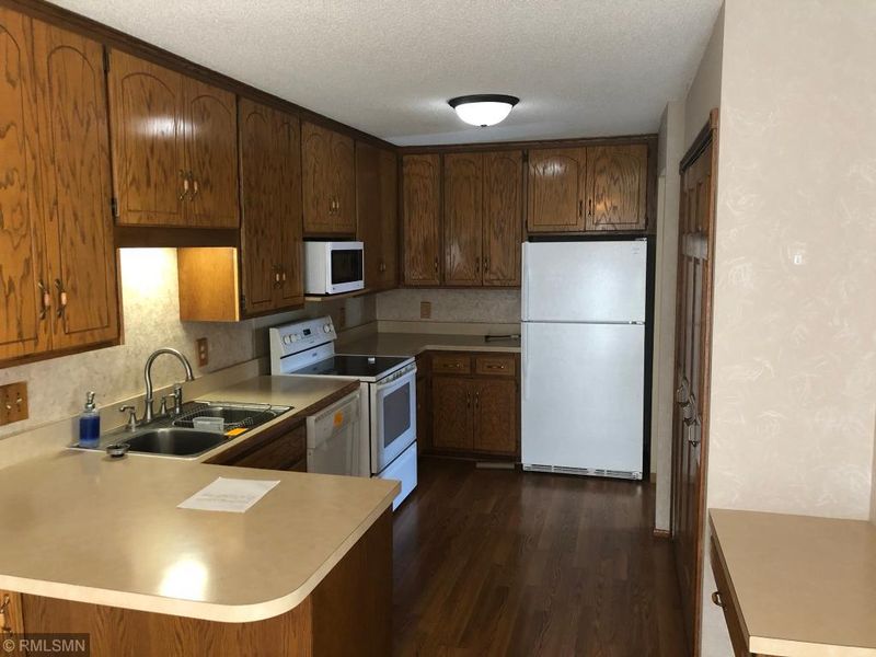 5082 147th St W, Apple Valley, MN 55124