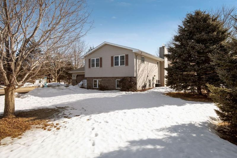 408 Thye Trl, Dresser, WI 54009
