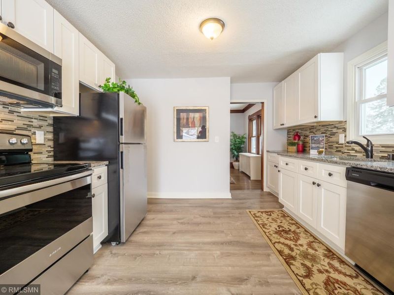 923 Smith Ave S, West Saint Paul, MN 55118