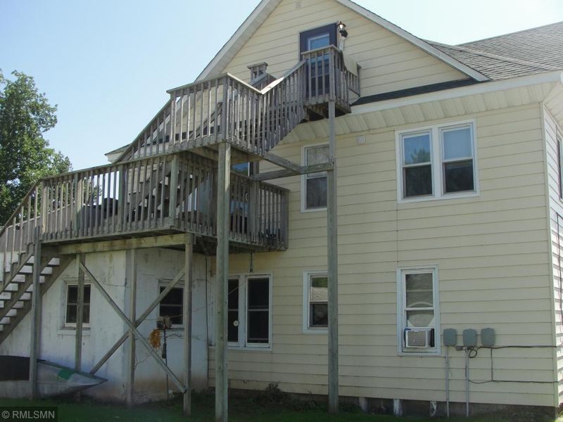 17 E 2nd Ave, Luck, WI 54853