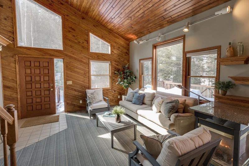 6412 Christmas Point Rd NW, Walker, MN 56484